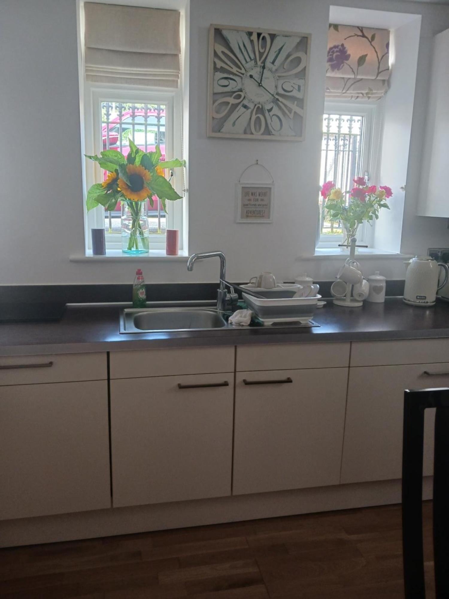 Bodlondeb Castle Bed & Breakfast { Central Llandudno} Exterior foto